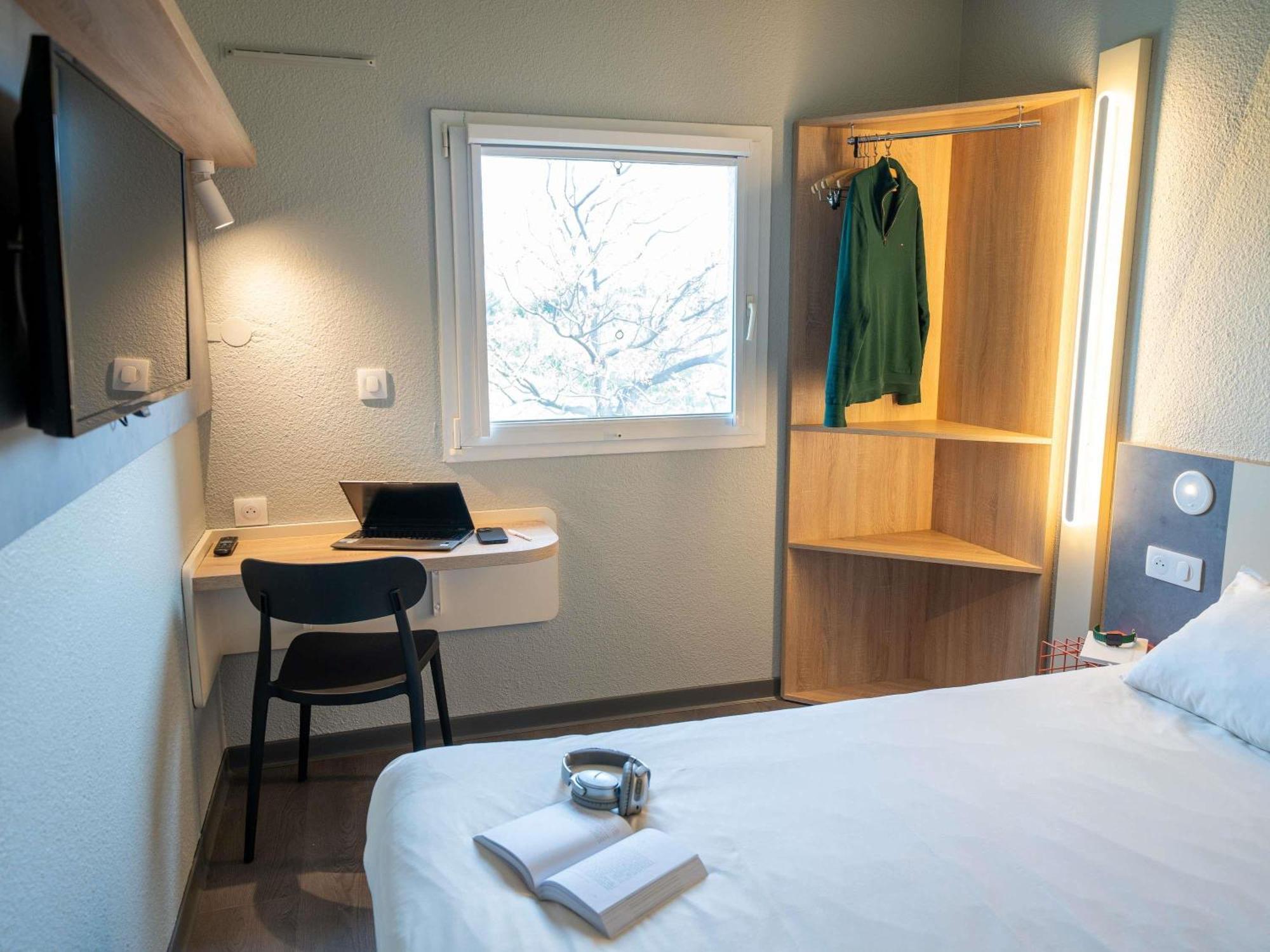 Ibis Budget Narbonne Est Exterior photo