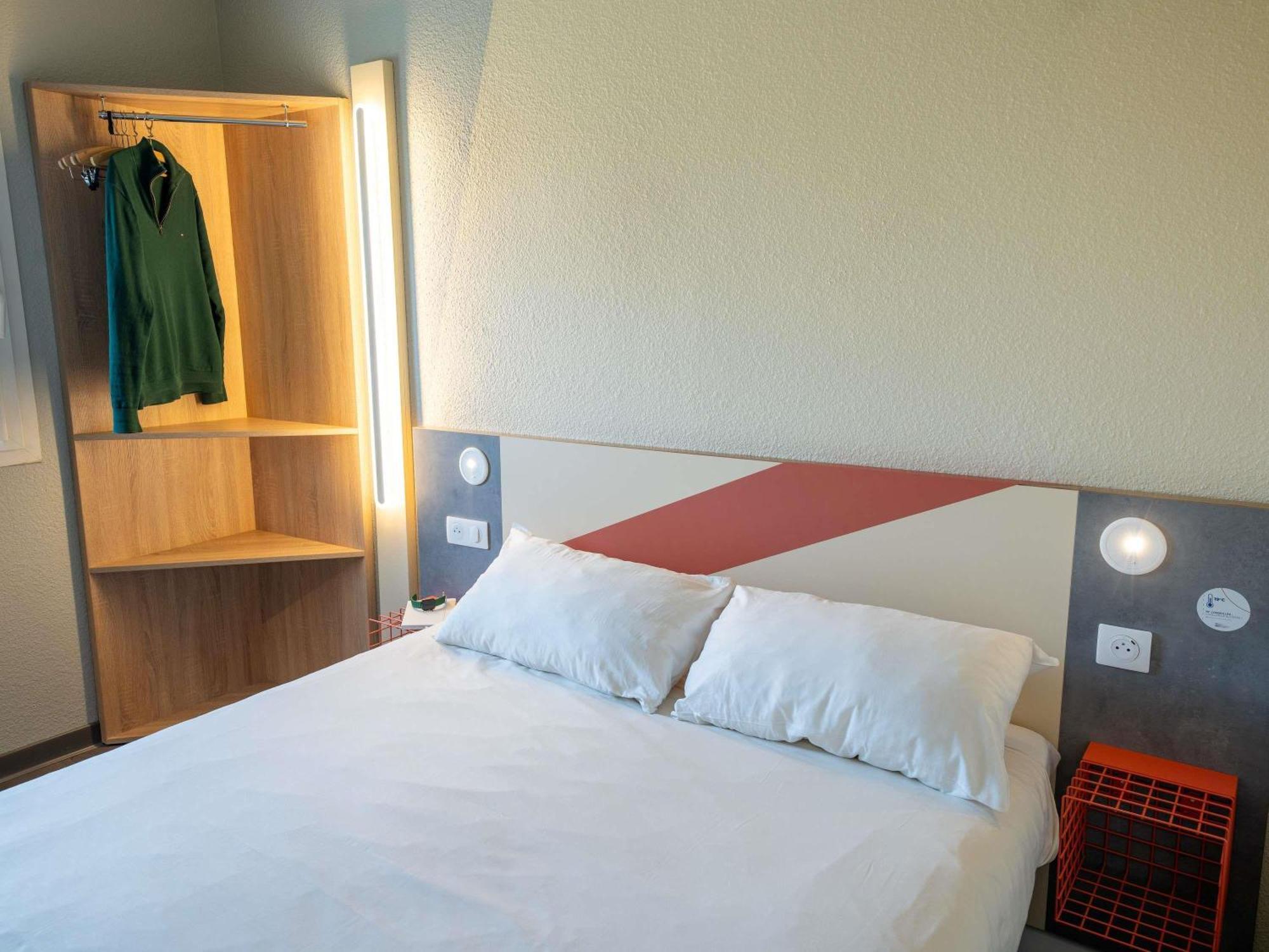 Ibis Budget Narbonne Est Exterior photo