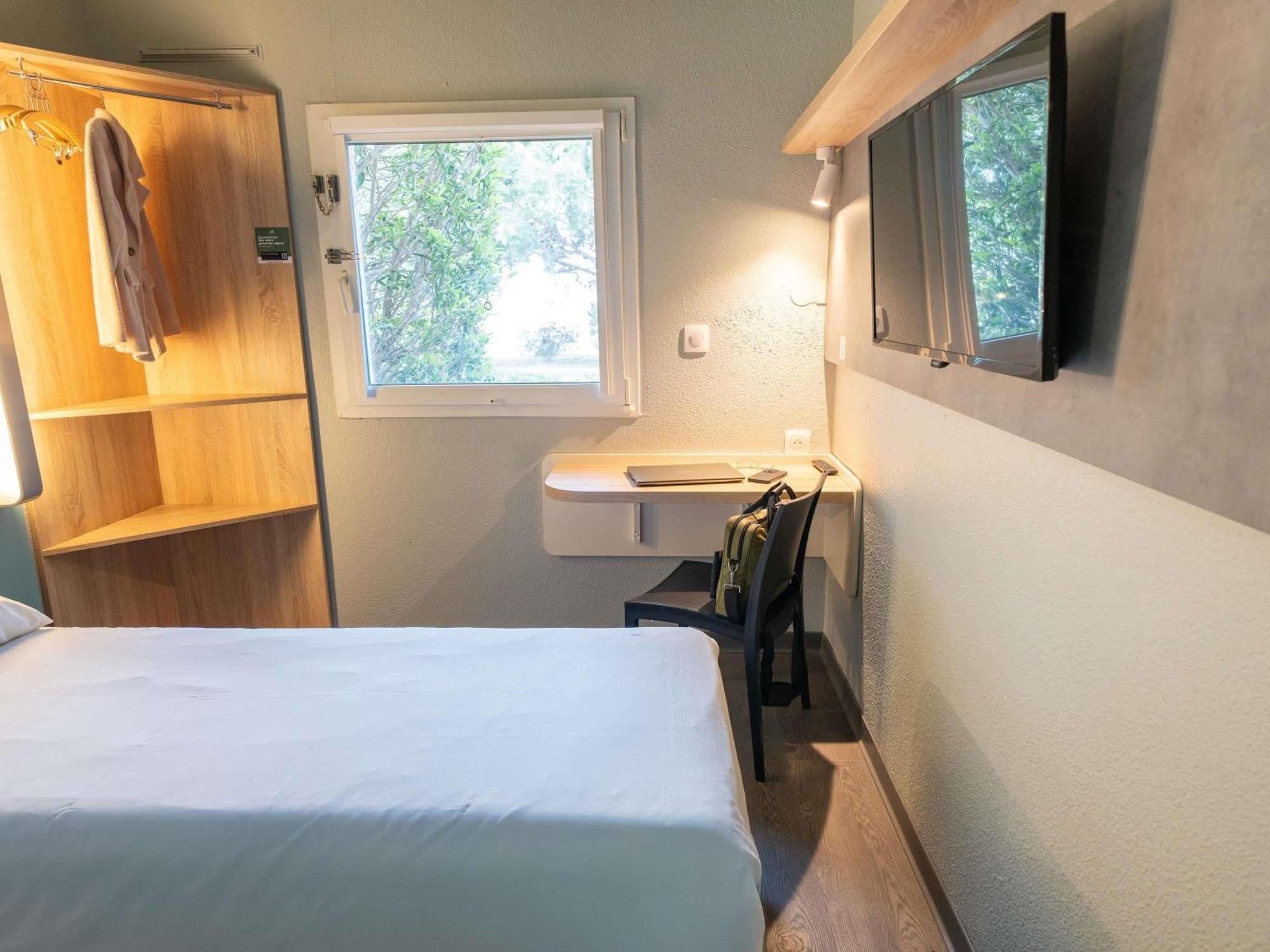Ibis Budget Narbonne Est Exterior photo