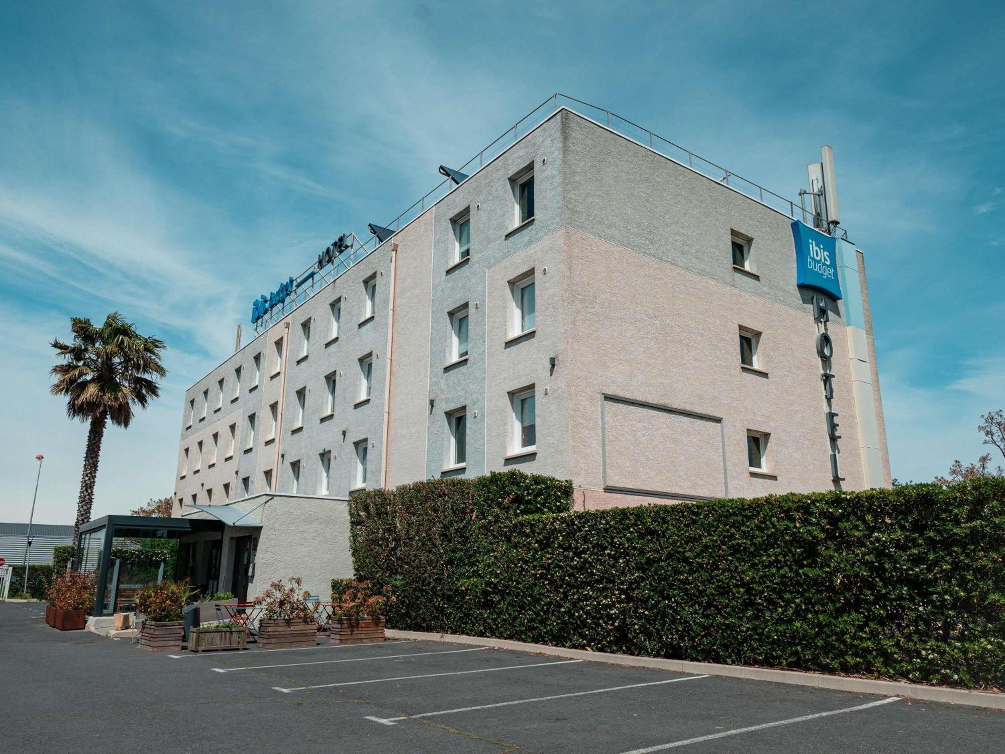 Ibis Budget Narbonne Est Exterior photo